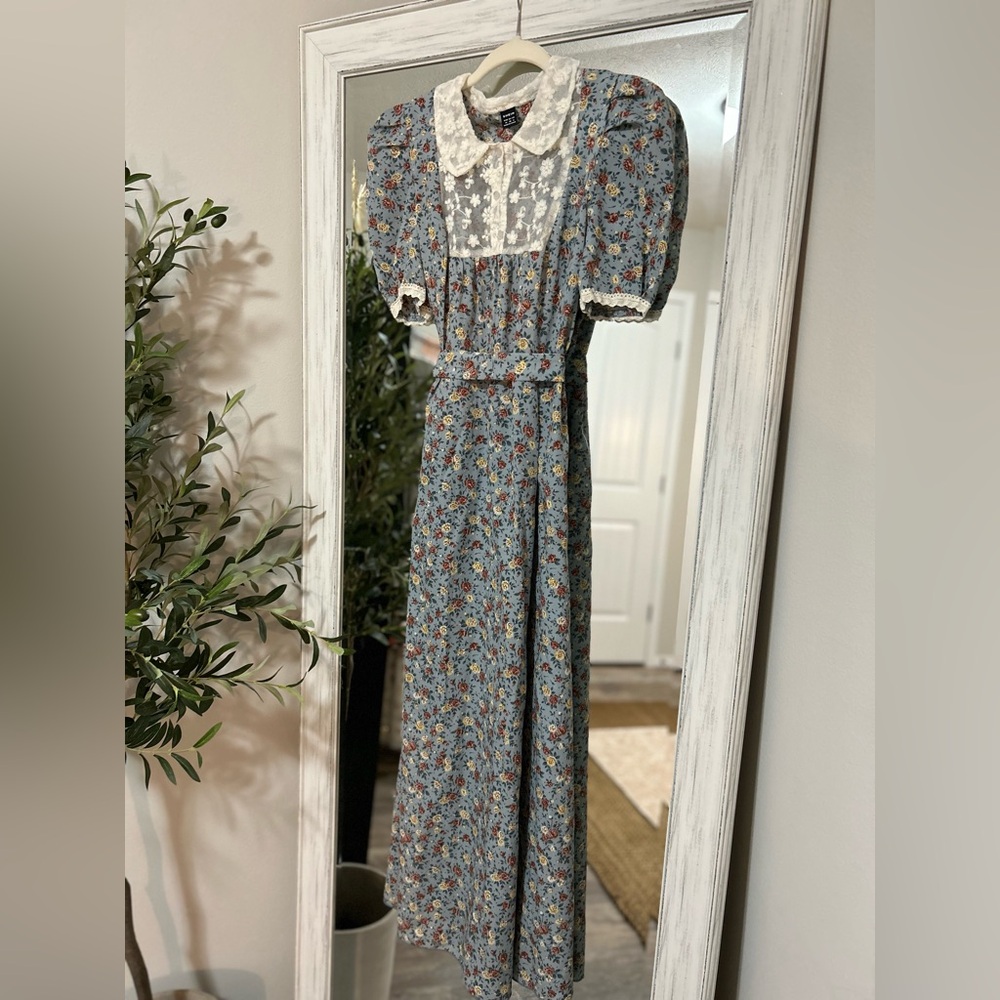 Blue floral dress!🩵🌼